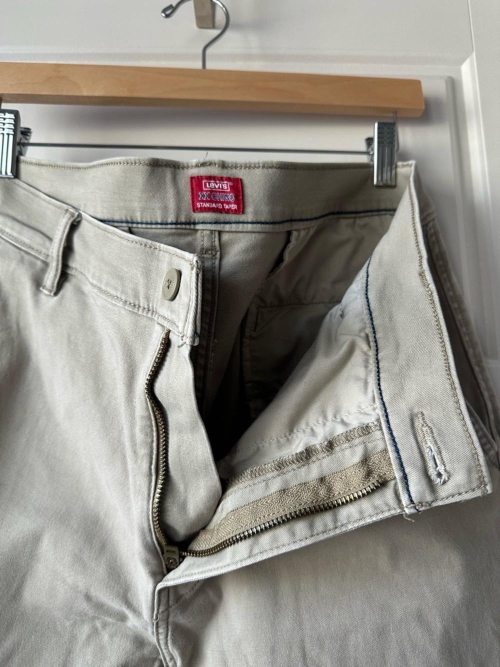 Levi's Men's Khaki Chinos - 33W 32L Light Beige